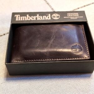 Brown leather wallet nwt